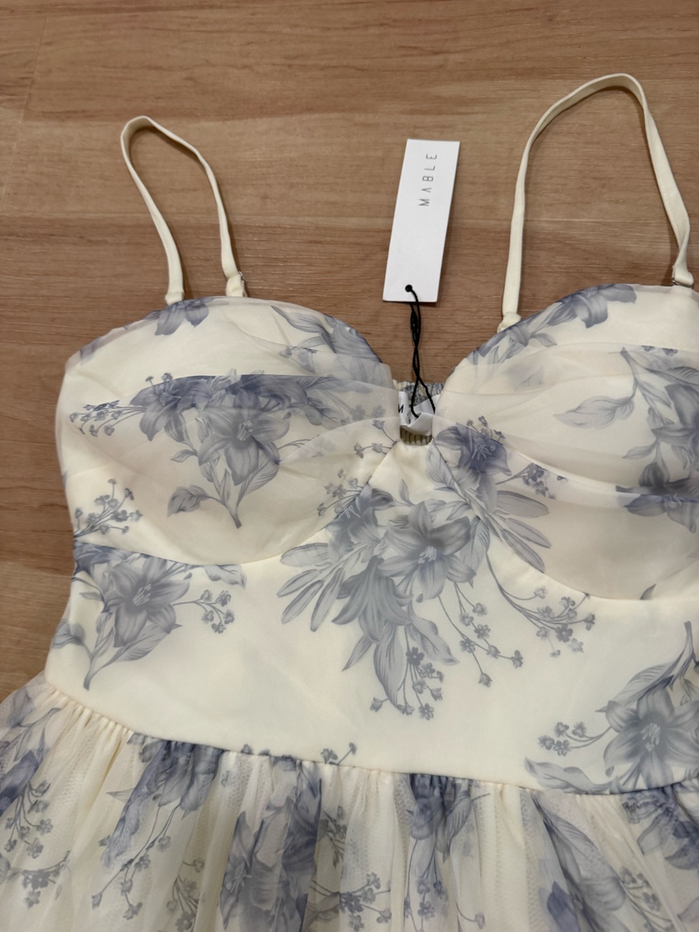 NWT Mable Sweatheart Neck Tulle Ivory and Blue Floral Maxi Dress Medium - Picture 3 of 6